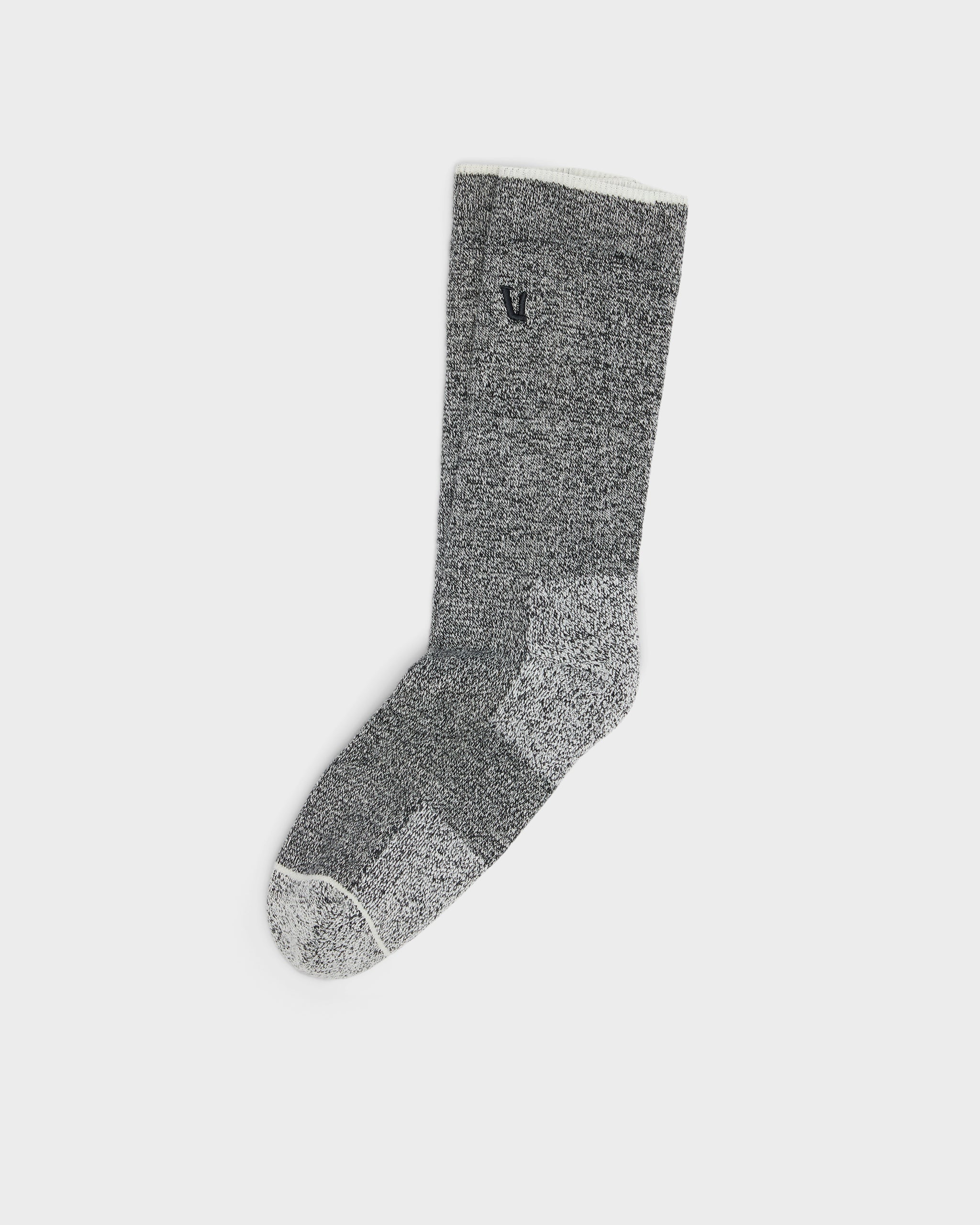 V8121HTG_SP26_UNISEX_ECOMM_SOCKS_FLAT_LAY_1