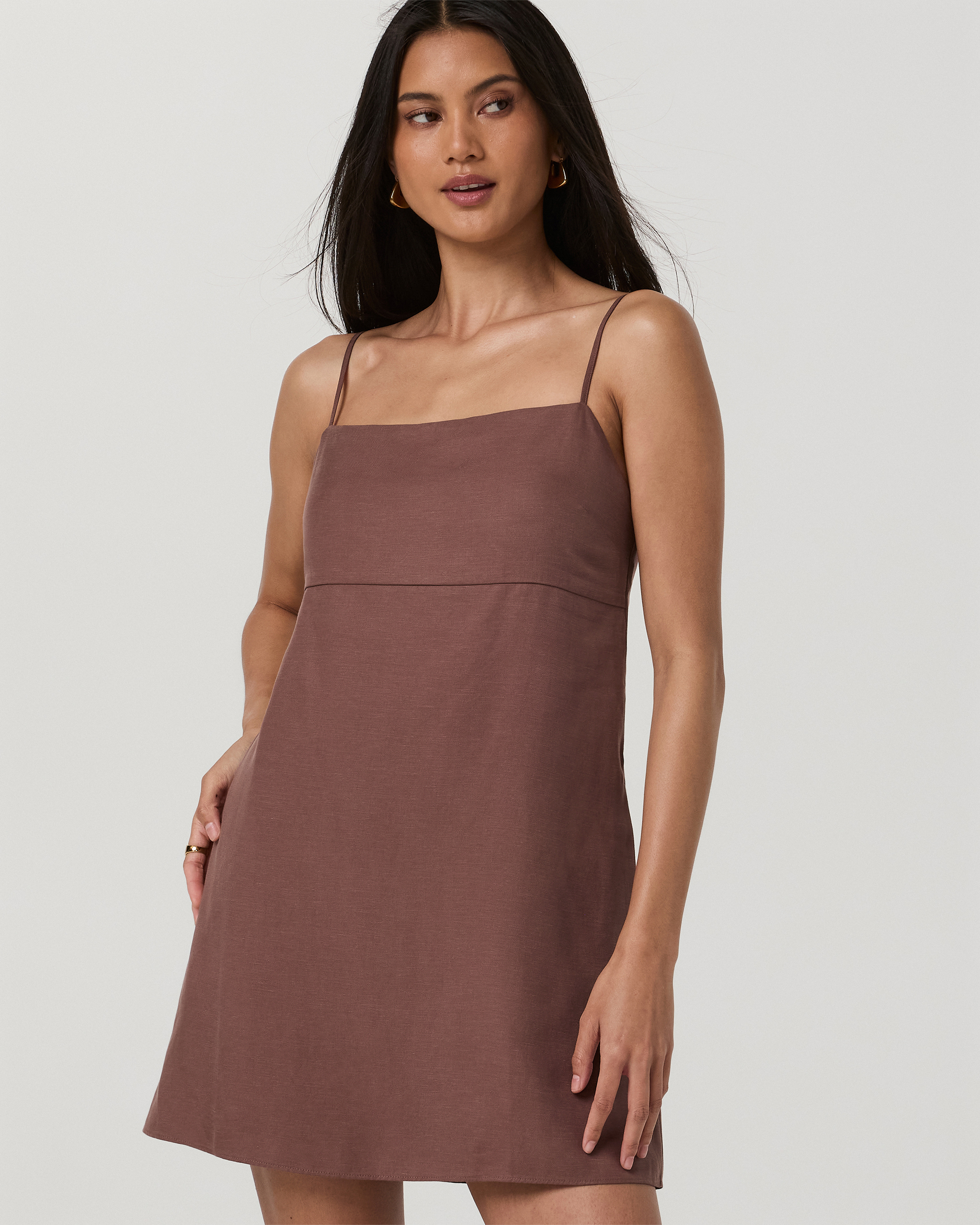 VW633SAE_SP26_W_DRESSES_CREATIVE_11