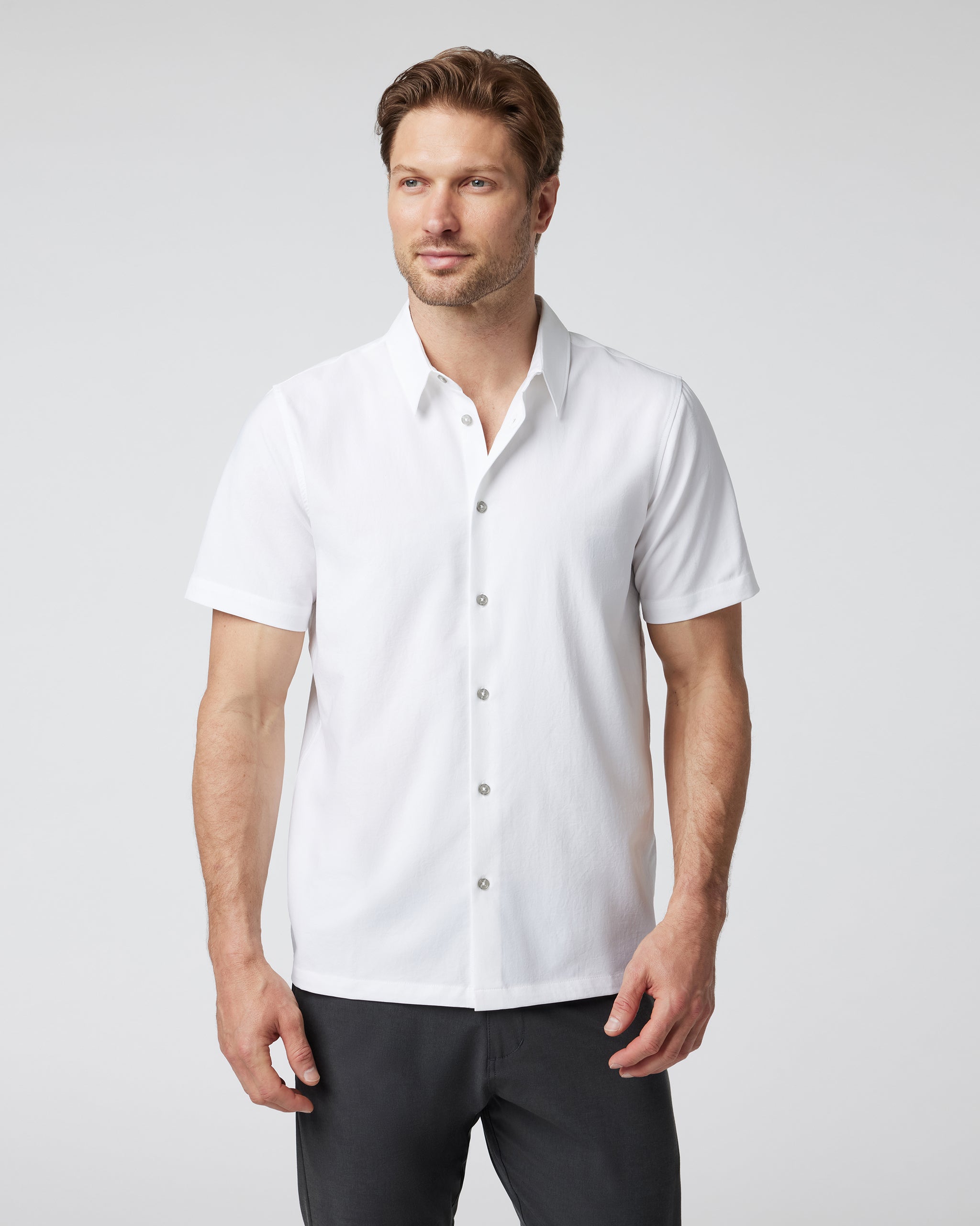 V1024WHT_FA24_M_ECOMM_TOPS_FRONT_2