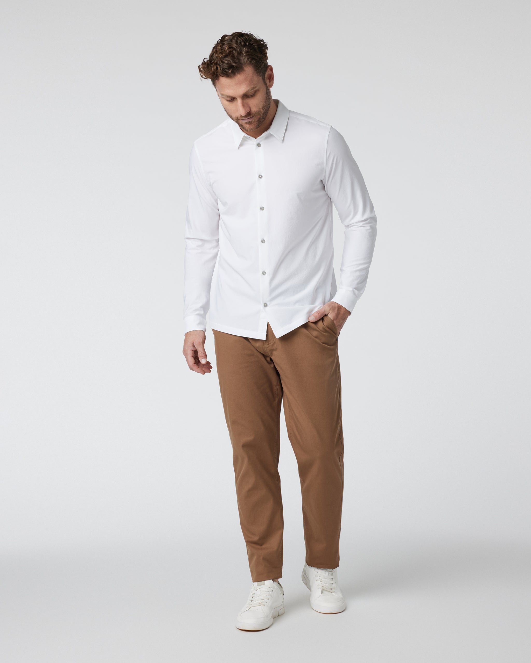 V1025WHT_FA23_M_ECOMM_TOPS_FULL_9