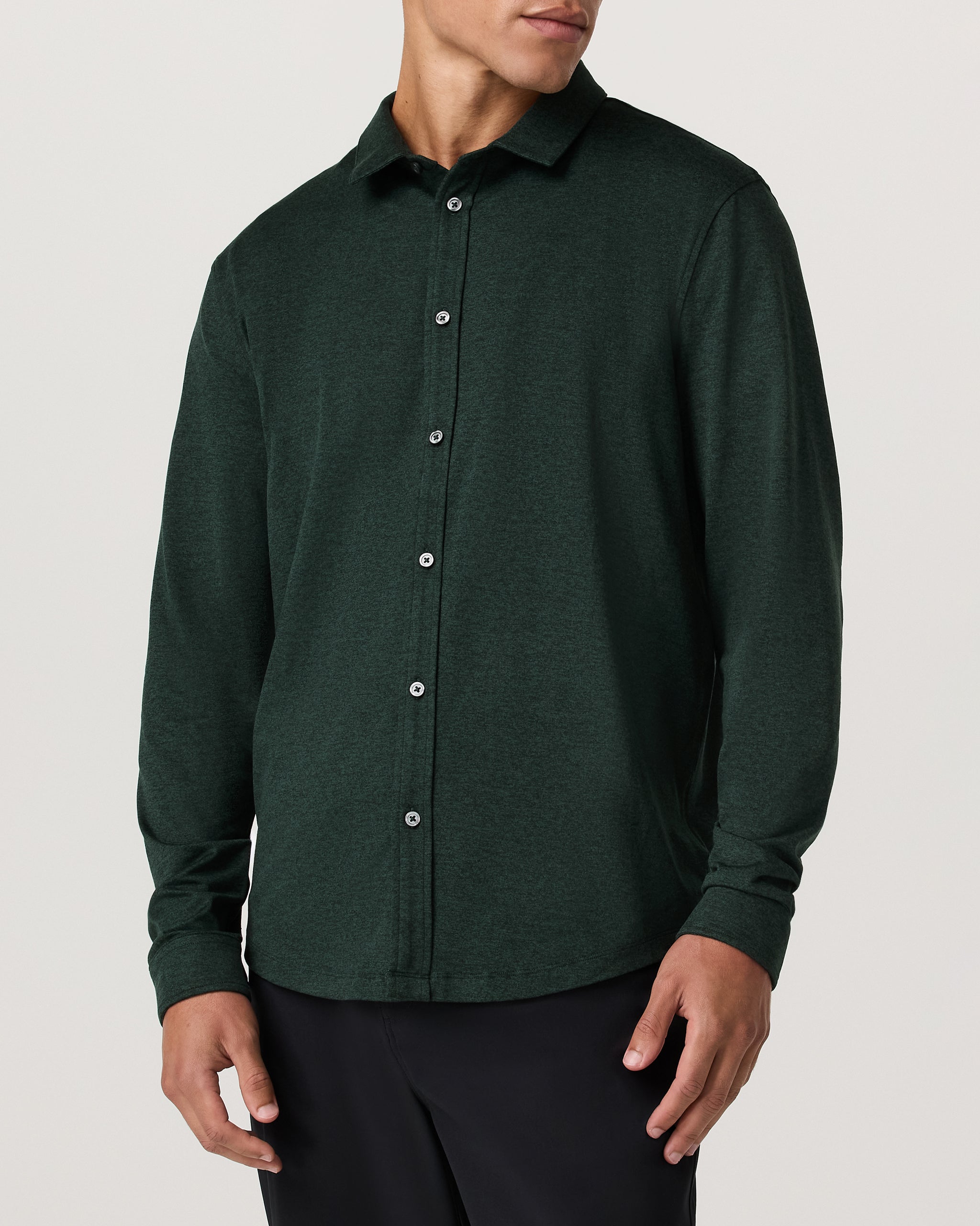 V1103HEV_FA25_M_TOPS_DETAIL_9