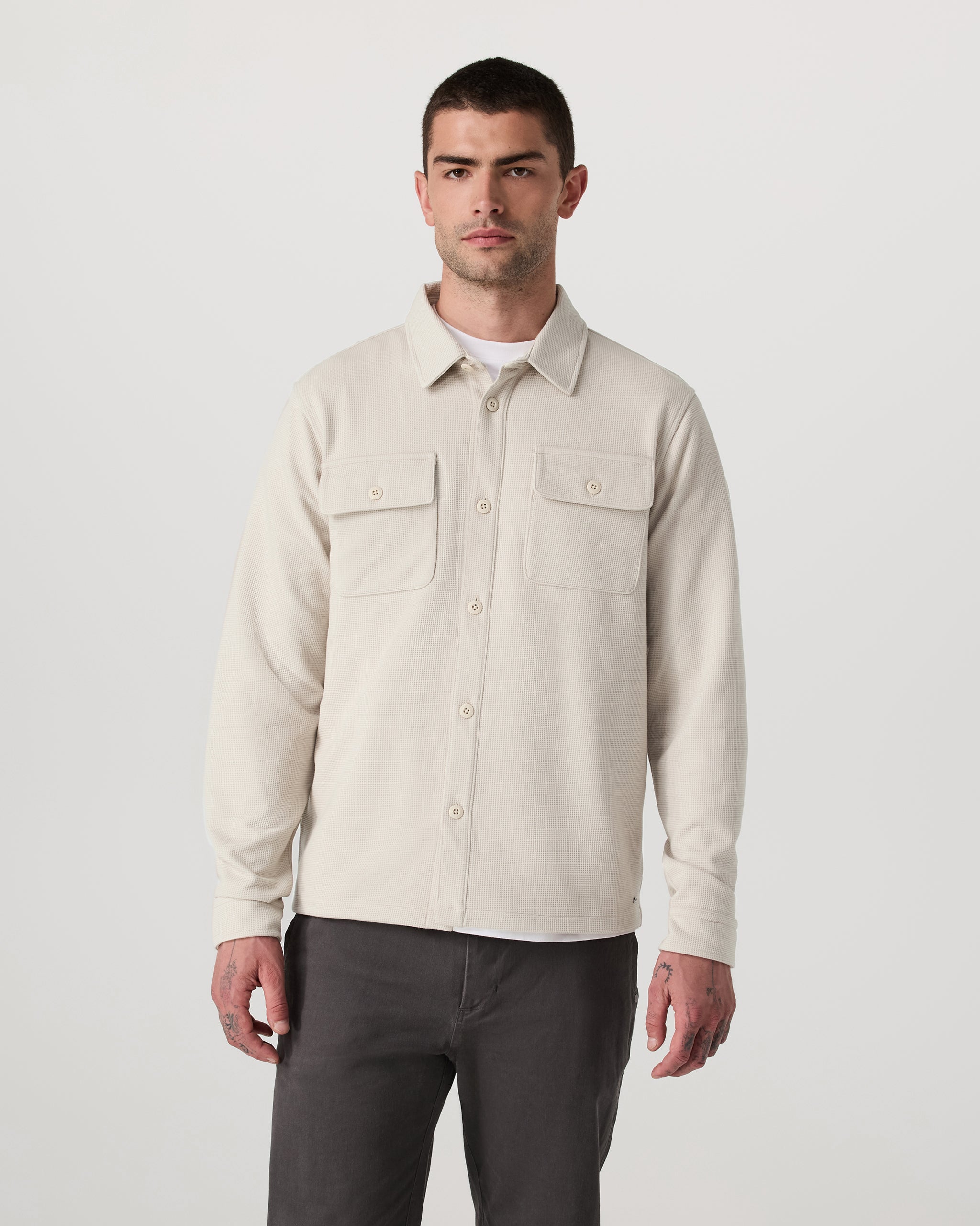 V2007SHR_FA25_M_ECOMM_OUTERWEAR_FRONT_2