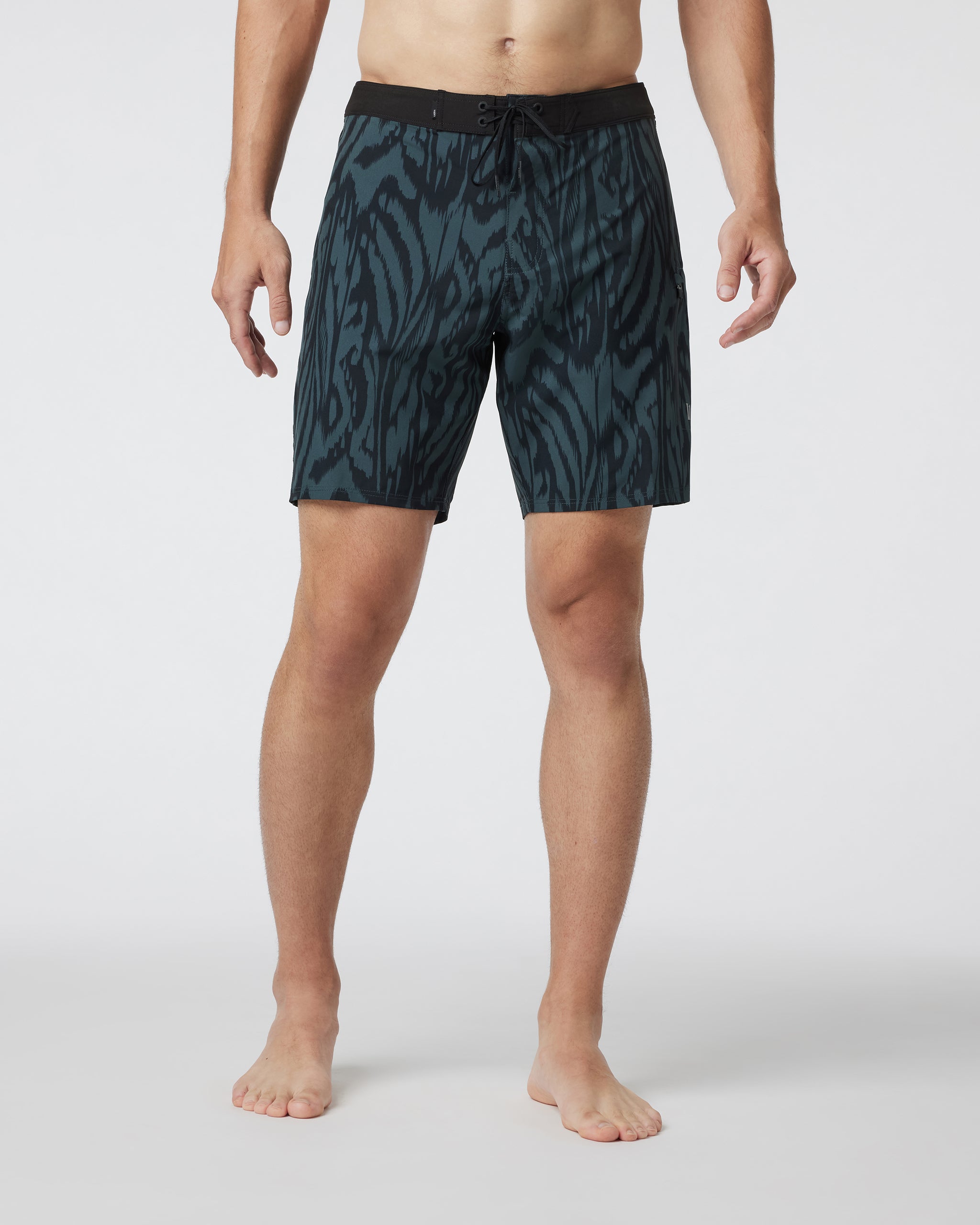 V383SMR_FA24_M_ECOMM_BOTTOMS_FRONT_2